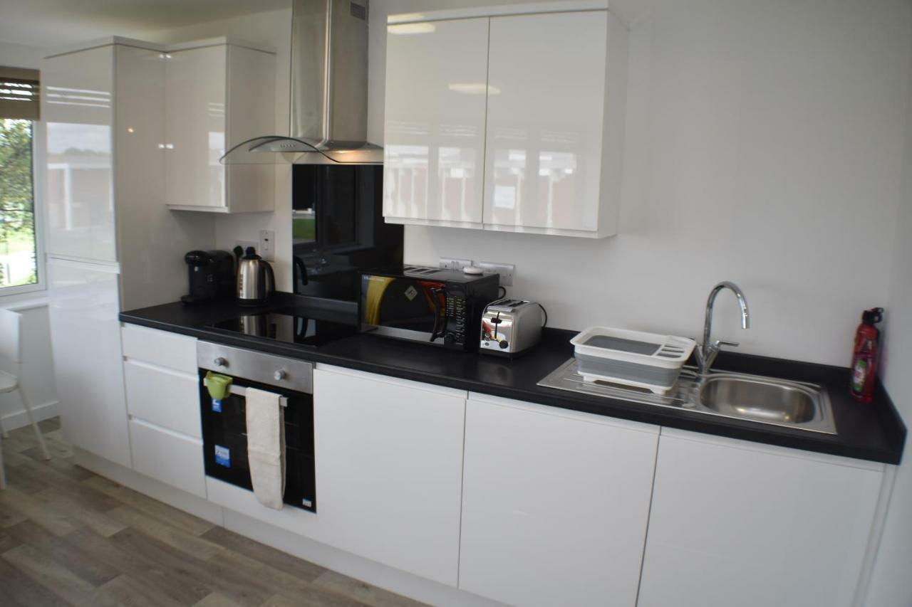 Bushfield House Apartment Peterborough Exterior photo