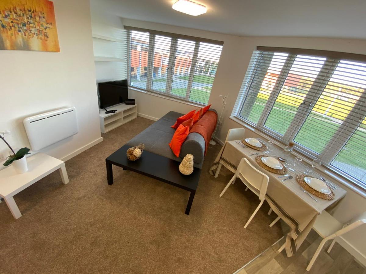 Bushfield House Apartment Peterborough Exterior photo